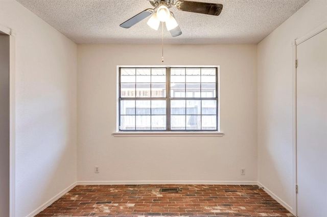 2713 S Summerfield Drive, Edmond, OK 73012