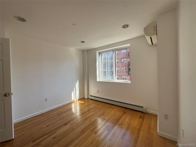 14105 Cherry Avenue 4D, Flushing, NY 11355