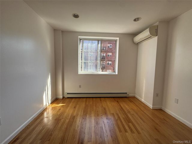 14105 Cherry Avenue 4D, Flushing, NY 11355