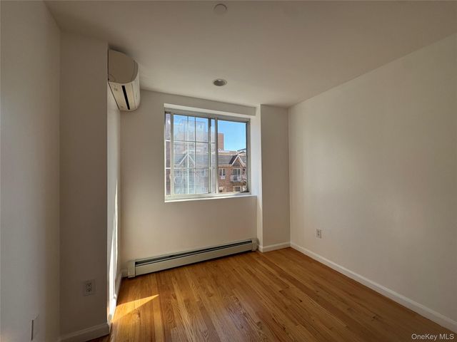 14105 Cherry Avenue 4D, Flushing, NY 11355