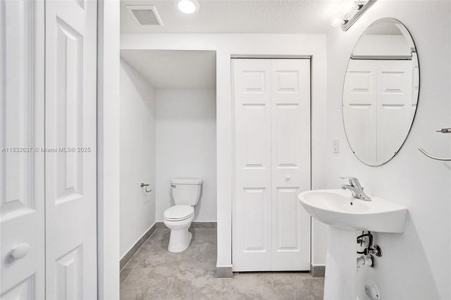 5013 Vulcan Way, Davie, FL 33314