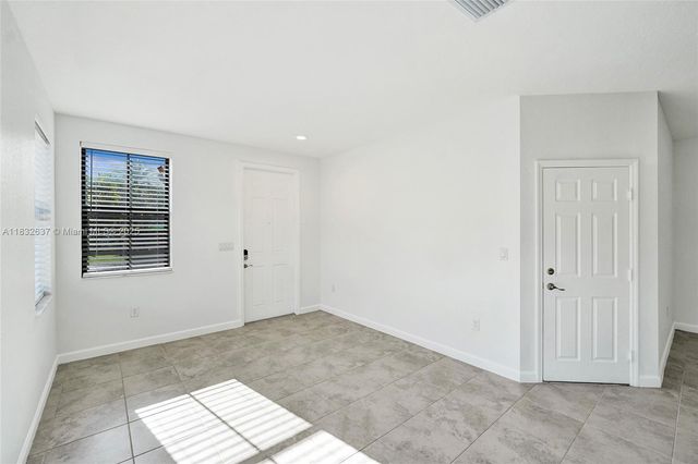 5013 Vulcan Way, Davie, FL 33314