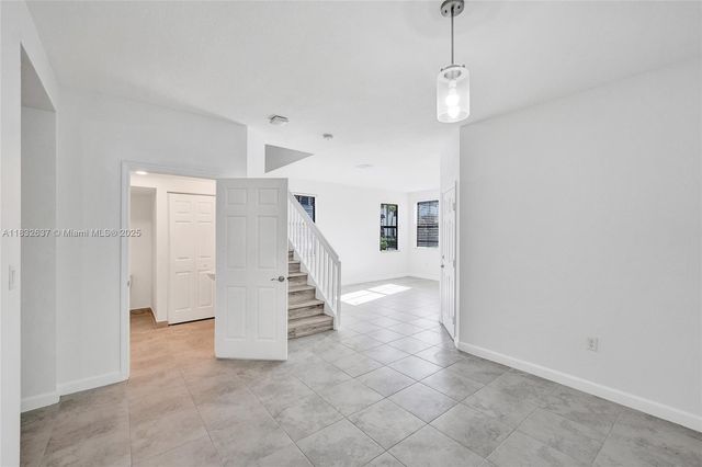 5013 Vulcan Way, Davie, FL 33314