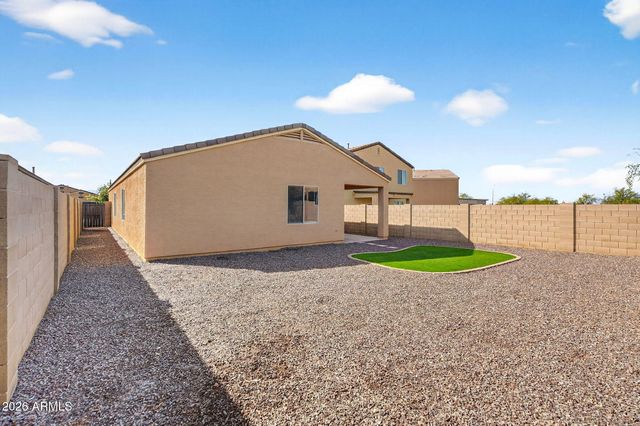 8222 W WOOD Lane, Phoenix, AZ 85043