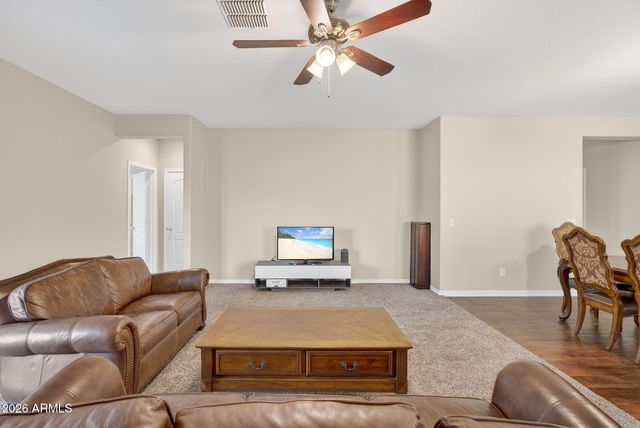 8222 W WOOD Lane, Phoenix, AZ 85043