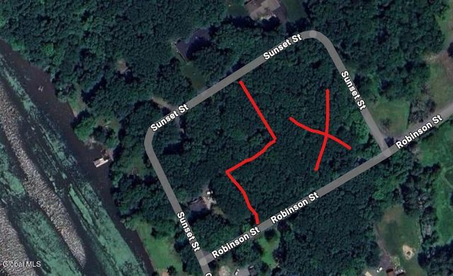 5 Sunset Street, Clifton Park, NY 12148