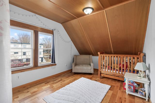 2705 Golden Valley Road, Minneapolis, MN 55411