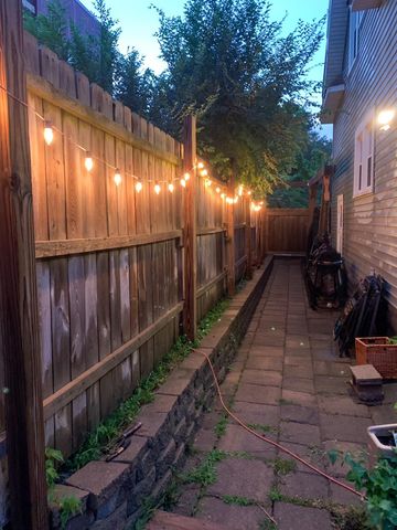 2705 Golden Valley Road, Minneapolis, MN 55411