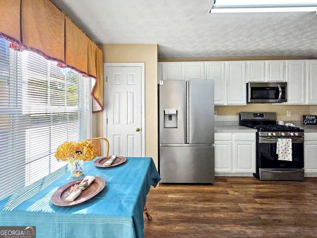 209 Diamond Valley Pass, Canton, GA 30114