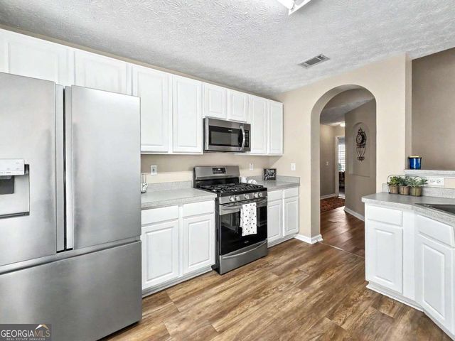 209 Diamond Valley Pass, Canton, GA 30114