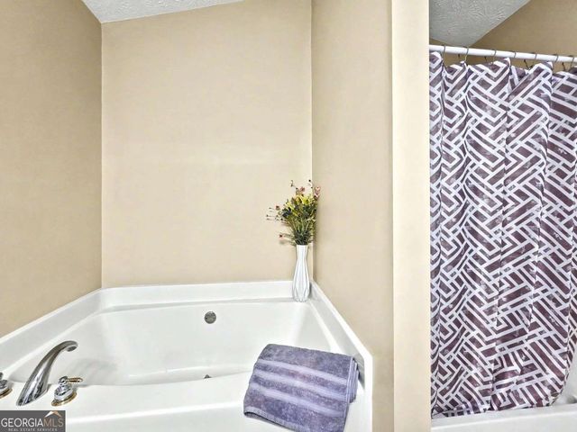 209 Diamond Valley Pass, Canton, GA 30114