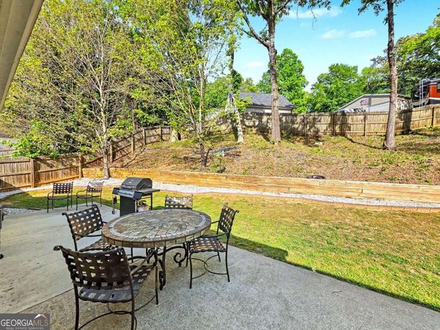 209 Diamond Valley Pass, Canton, GA 30114