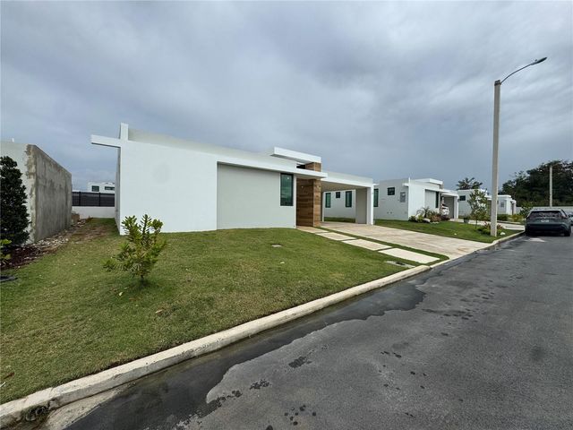 RESIDENCES AT RIO IGUAZU ST. 135, Bayamon, PR 00959