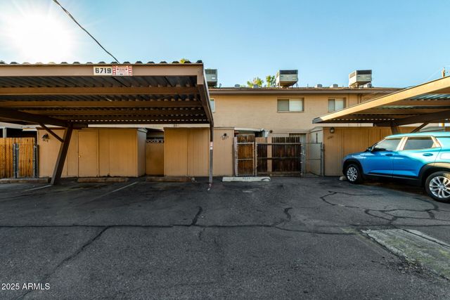 6719 N 44TH Avenue, Glendale, AZ 85301