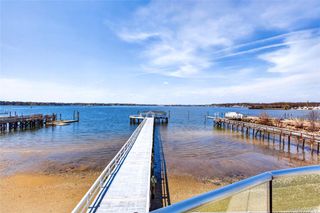 433 Main Street 212, Port Washington, NY 11050