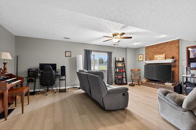 121 Mockingbird Hill Drive, Richmond, KY 40475