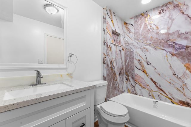 1812 E Thirteen Mile Road, Madison Heights, MI 48071