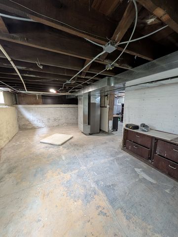 231 S Chicago Avenue, Kankakee, IL 60901