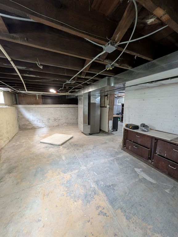 Image 27 of property listing at 231 S Chicago Avenue, Kankakee, IL 60901