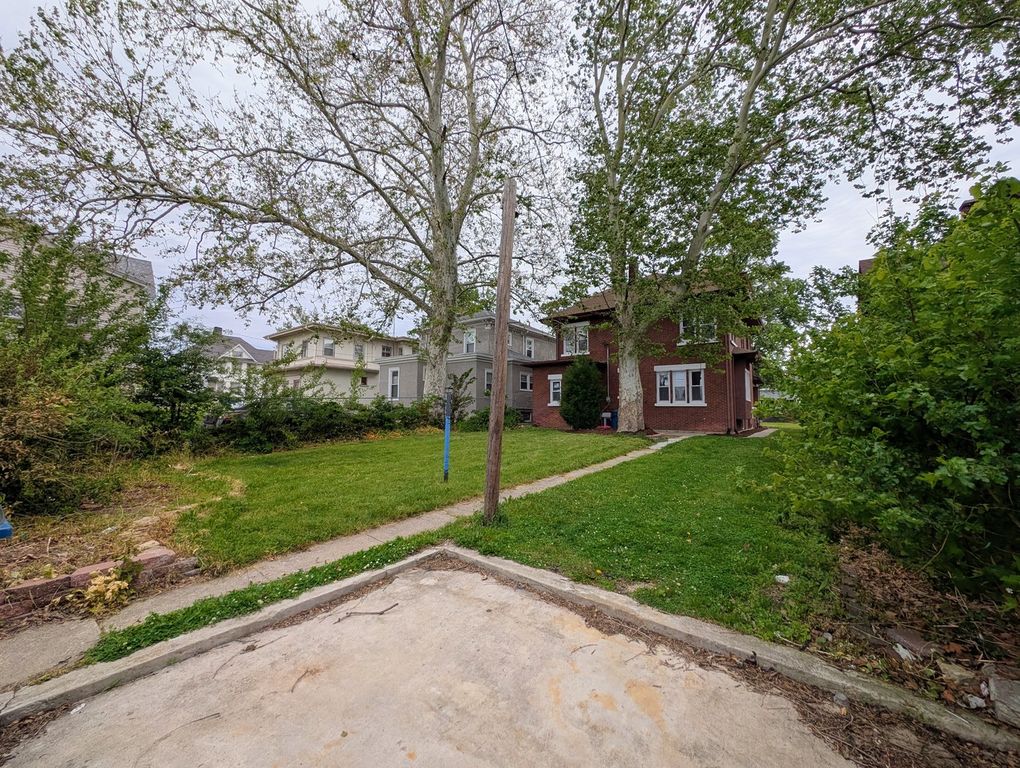 Image 29 of property listing at 231 S Chicago Avenue, Kankakee, IL 60901