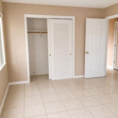 1030 NW 73rd Avenue, Margate, FL 33063