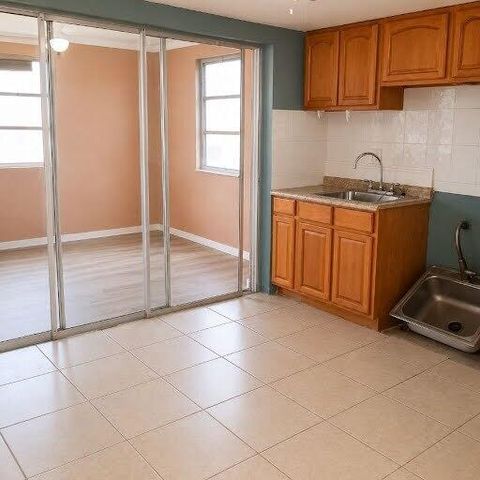 1030 NW 73rd Avenue, Margate, FL 33063