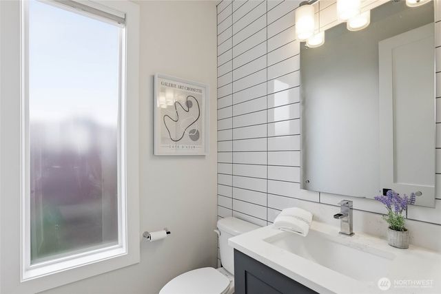 2230 48th Street Ct NW, Gig Harbor, WA 98335