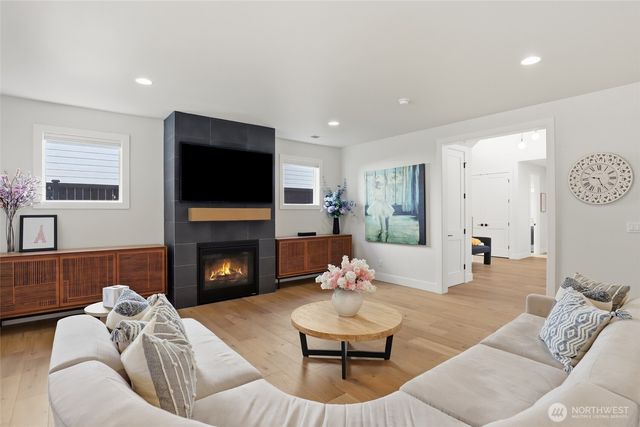 2230 48th Street Ct NW, Gig Harbor, WA 98335
