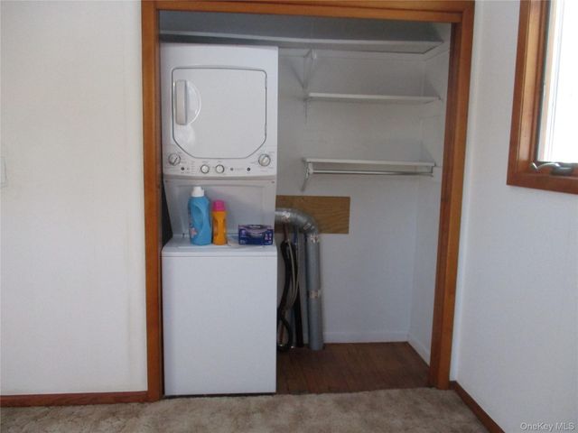 35 Midland Avenue, Central Valley, NY 10917