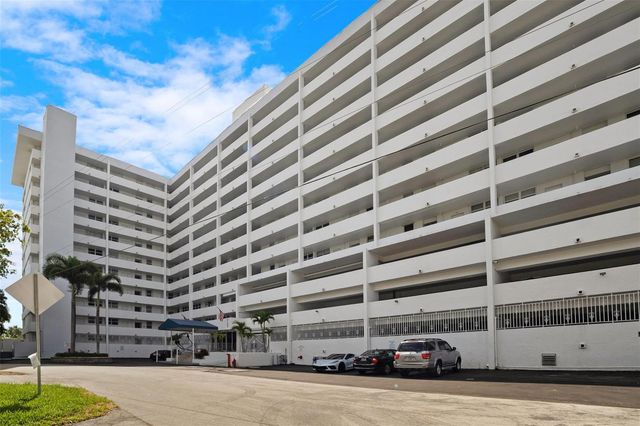 3100 NE 49th Street Ph05, Fort Lauderdale, FL 33308