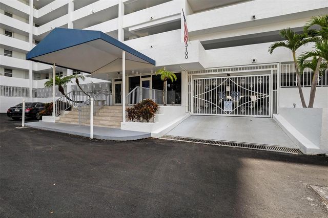 3100 NE 49th Street Ph05, Fort Lauderdale, FL 33308