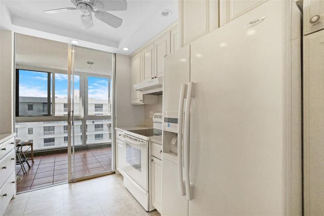 3100 NE 49th Street Ph05, Fort Lauderdale, FL 33308