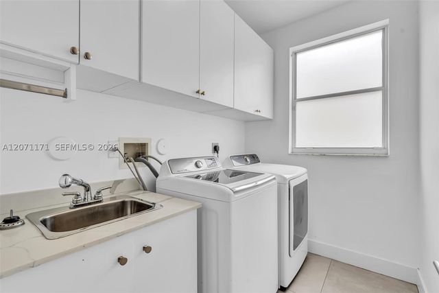 3433 SW 52nd ct 3433, Hollywood, FL 33023