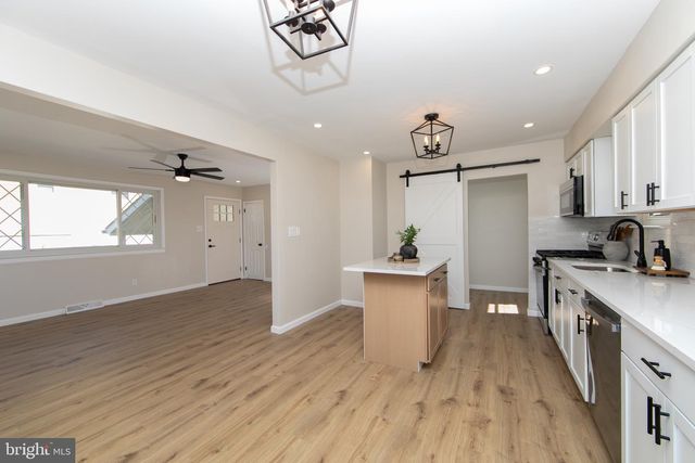 60 N OAKLAND AVE, Runnemede, NJ 08078