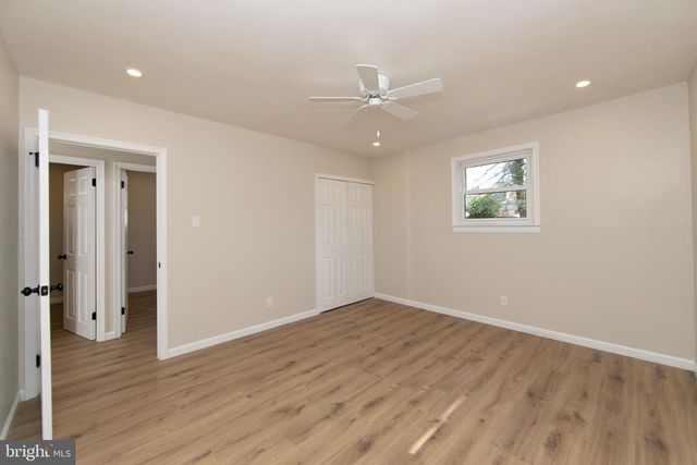 60 N OAKLAND AVE, Runnemede, NJ 08078