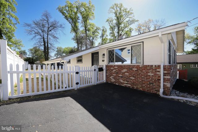 60 N OAKLAND AVE, Runnemede, NJ 08078