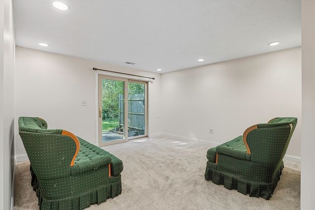 237 South St 45, Shrewsbury, MA 01545