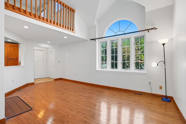 237 South St 45, Shrewsbury, MA 01545