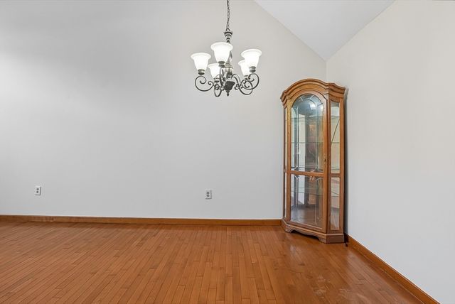237 South St 45, Shrewsbury, MA 01545