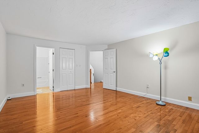 237 South St 45, Shrewsbury, MA 01545