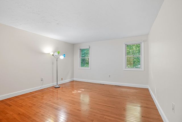 237 South St 45, Shrewsbury, MA 01545