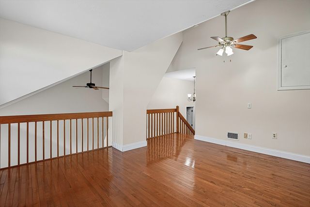 237 South St 45, Shrewsbury, MA 01545