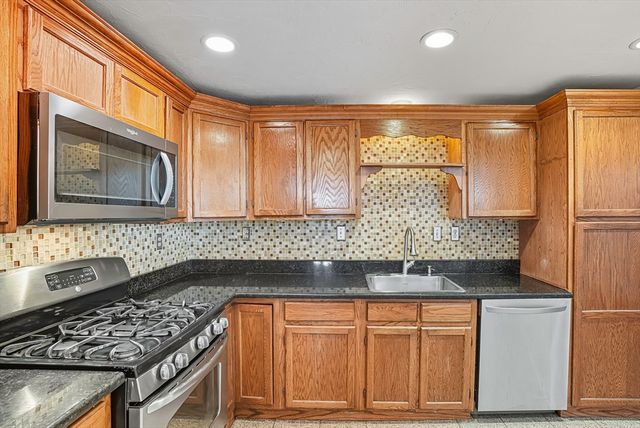 237 South St 45, Shrewsbury, MA 01545