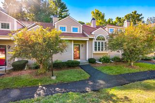 237 South St 45, Shrewsbury, MA 01545