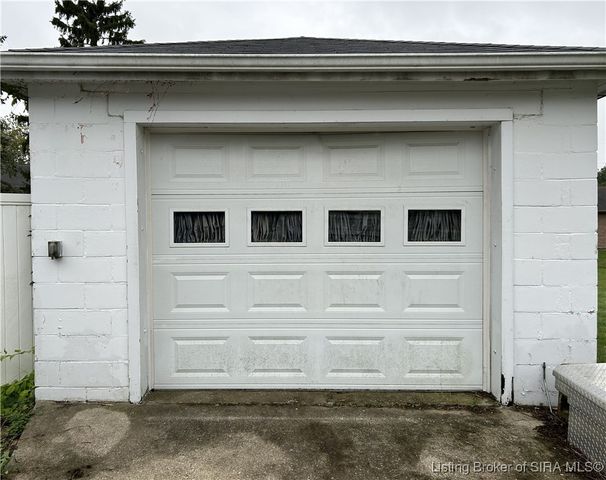 130 Jessup Lane, Madison, IN 47250