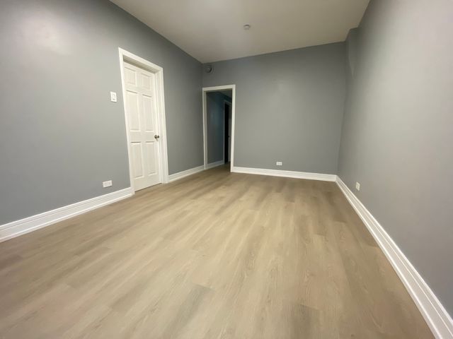 2323 W Fullerton Avenue, Chicago, IL 60647