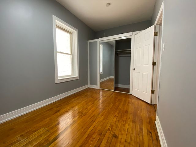 2323 W Fullerton Avenue, Chicago, IL 60647