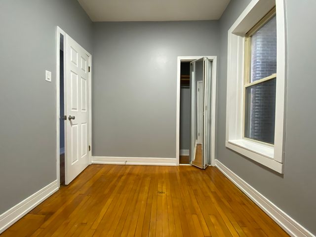 2323 W Fullerton Avenue, Chicago, IL 60647