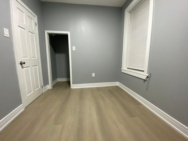2323 W Fullerton Avenue, Chicago, IL 60647