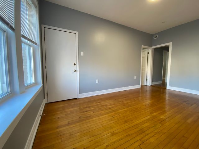 2323 W Fullerton Avenue, Chicago, IL 60647